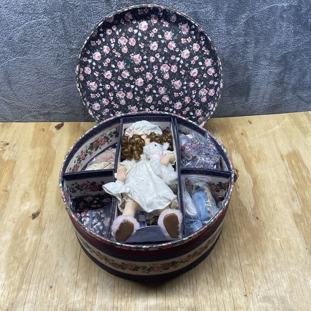 Vintage Linda Steele Porcelain Doll 0343/500 Complete Set w/‎ Accessories
